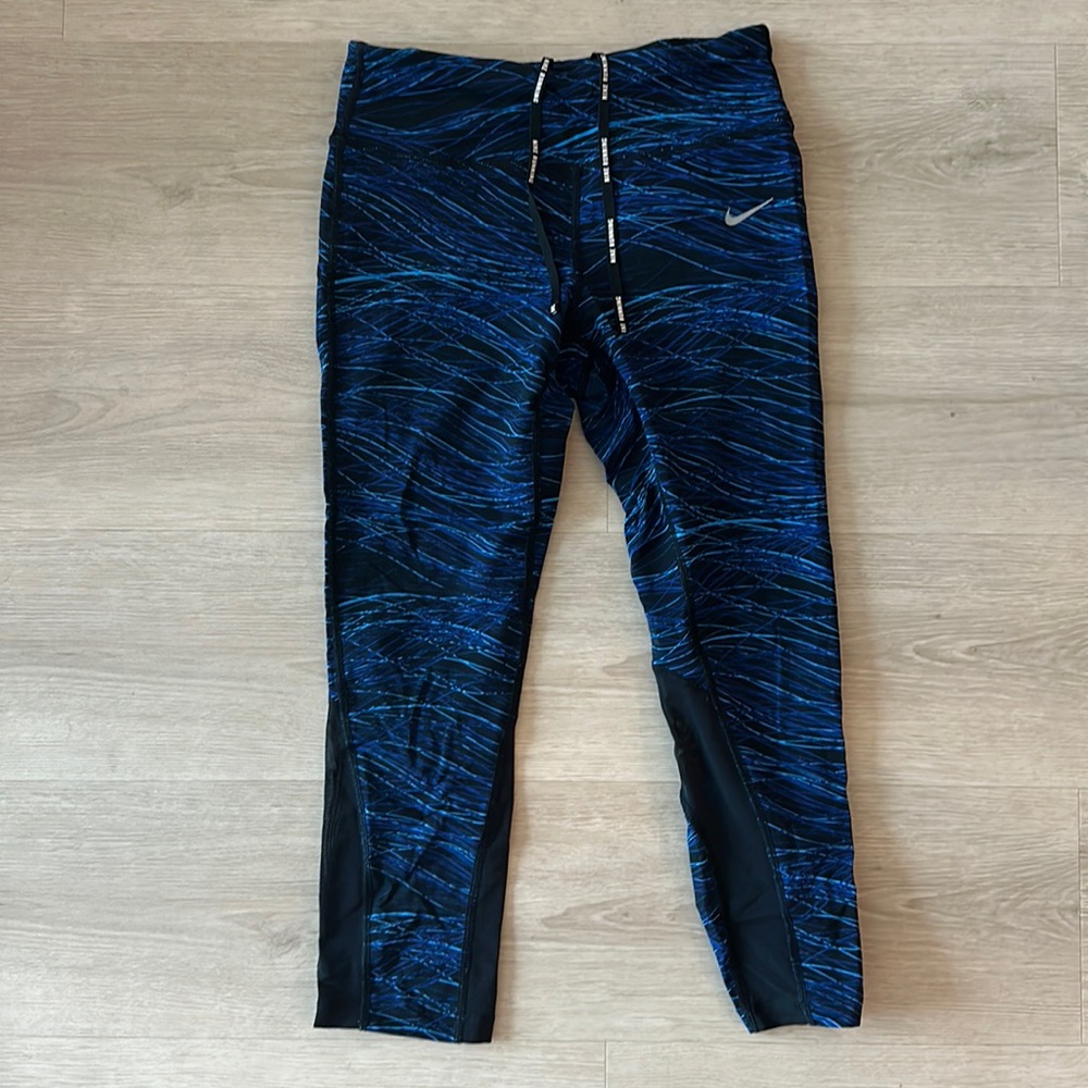 Nike Women Capri Leggings Black and Blue Size Small